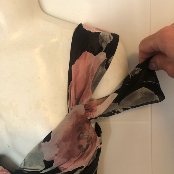 Soieblu summer maxi with cold shoulder - Picture 3 of 4